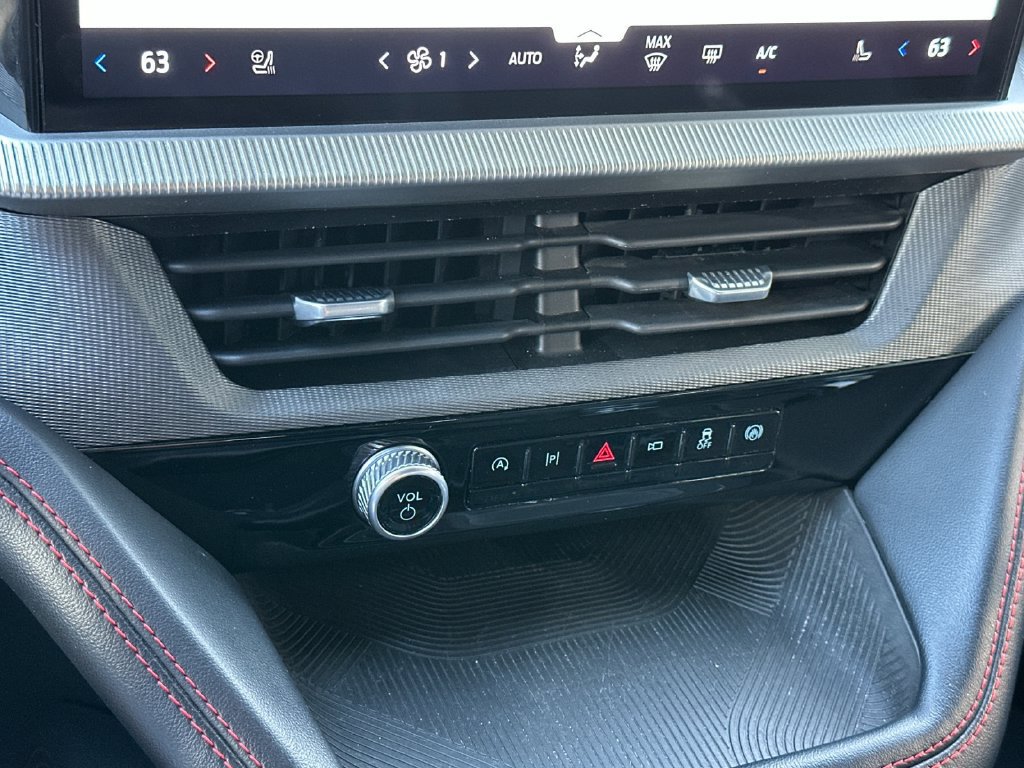 Certified 2025 Ford Explorer ST-Line AWD/4WD image 18