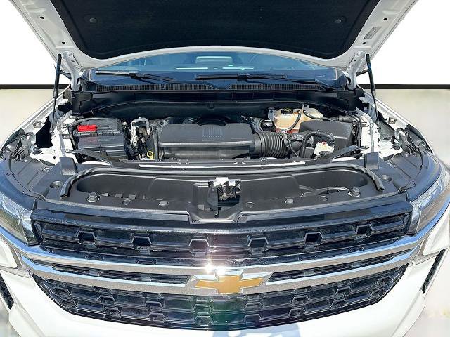 Used 2023 Chevrolet Tahoe LT w/ Luxury Package AWD/4WD image 23
