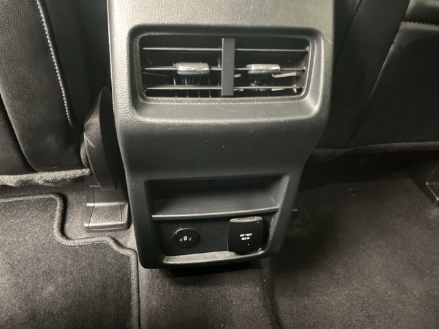 Certified 2024 Ford Edge Titanium AWD/4WD image 12
