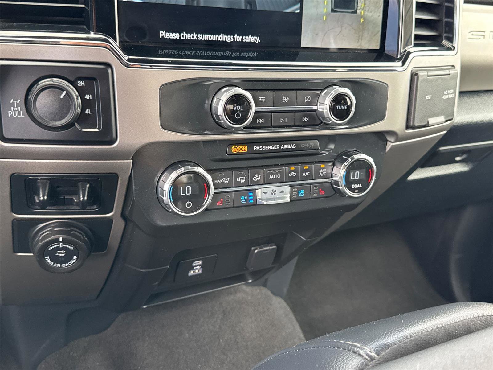 Certified 2022 Ford F350 Lariat w/ Lariat Ultimate Package image 30