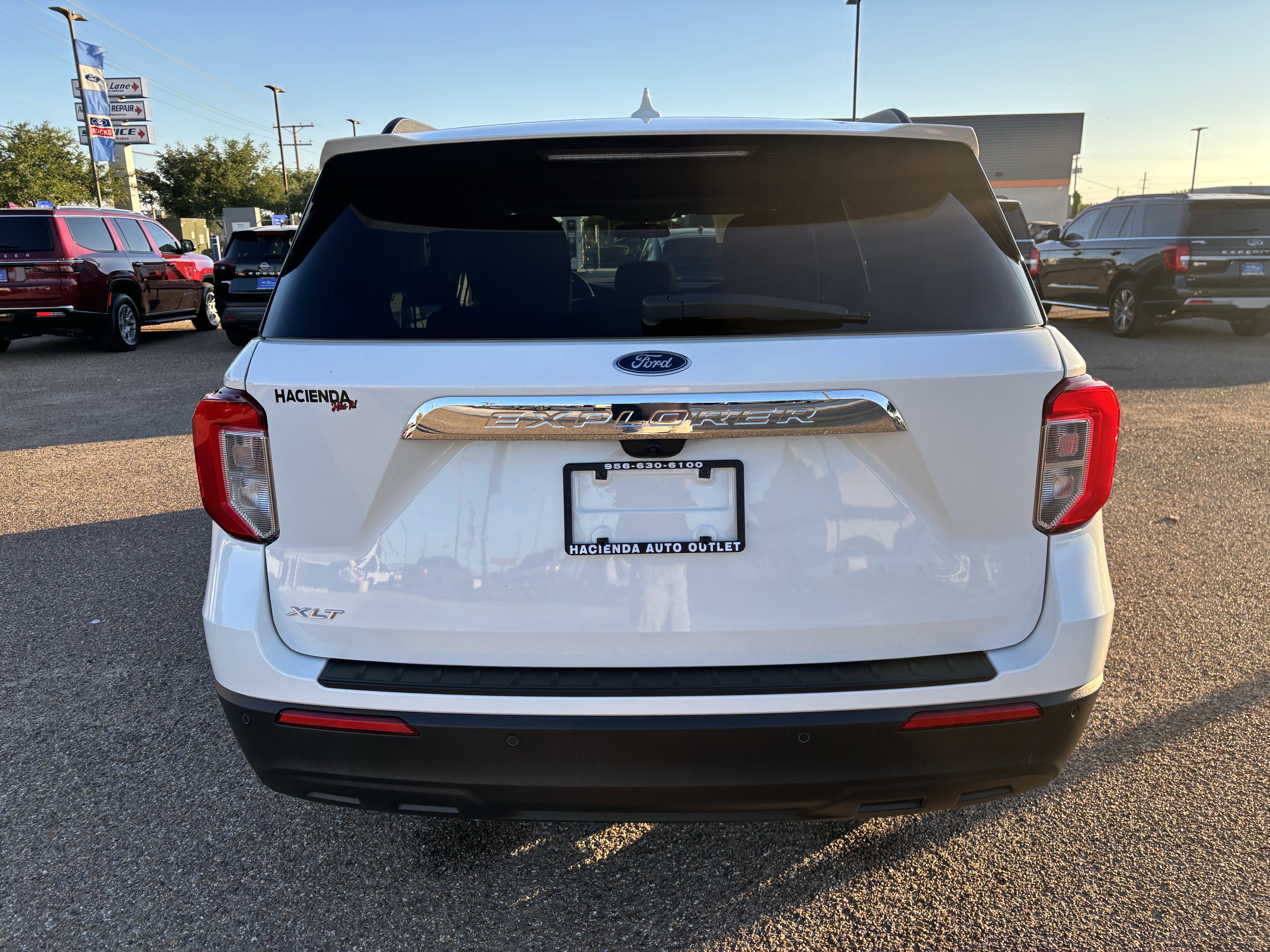 Certified 2023 Ford Explorer XLT image 6