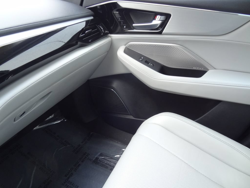 Used 2024 Acura MDX FWD w/ Technology Package image 43