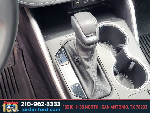 Used 2023 Toyota Highlander XLE FWD image 25