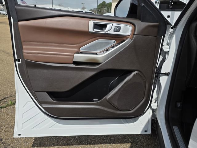 Certified 2021 Ford Explorer King Ranch w/ Premium Technology Package image 14