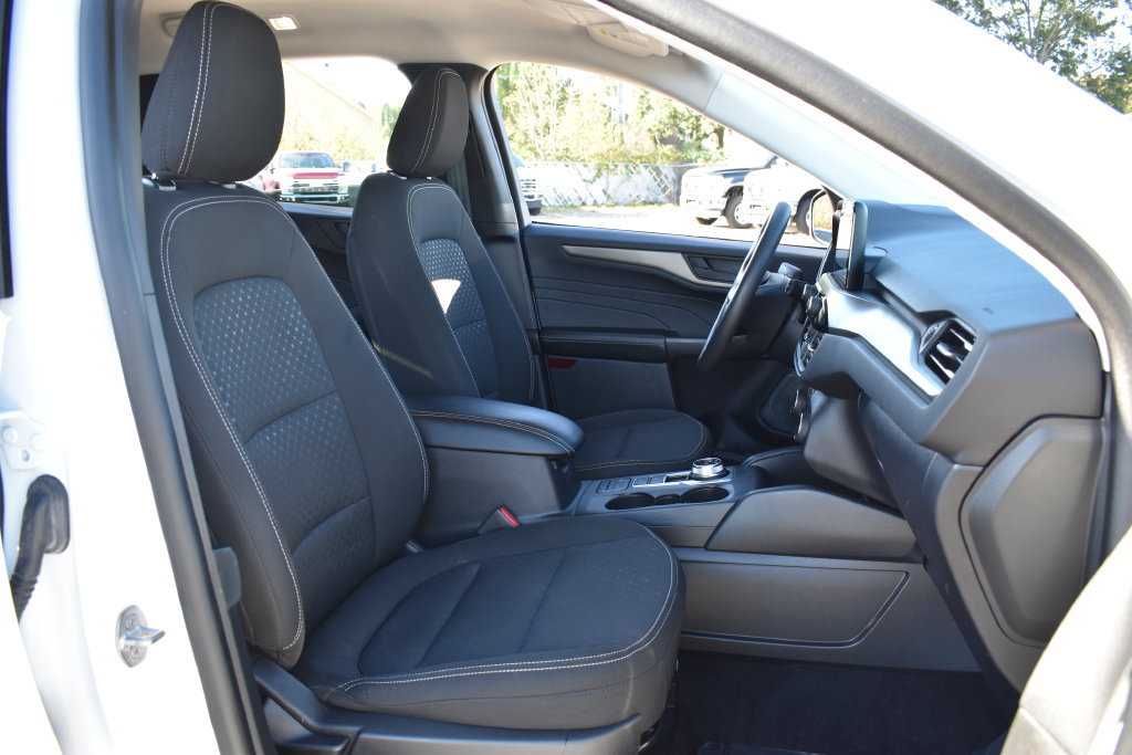 Certified 2025 Ford Escape Active AWD/4WD image 31