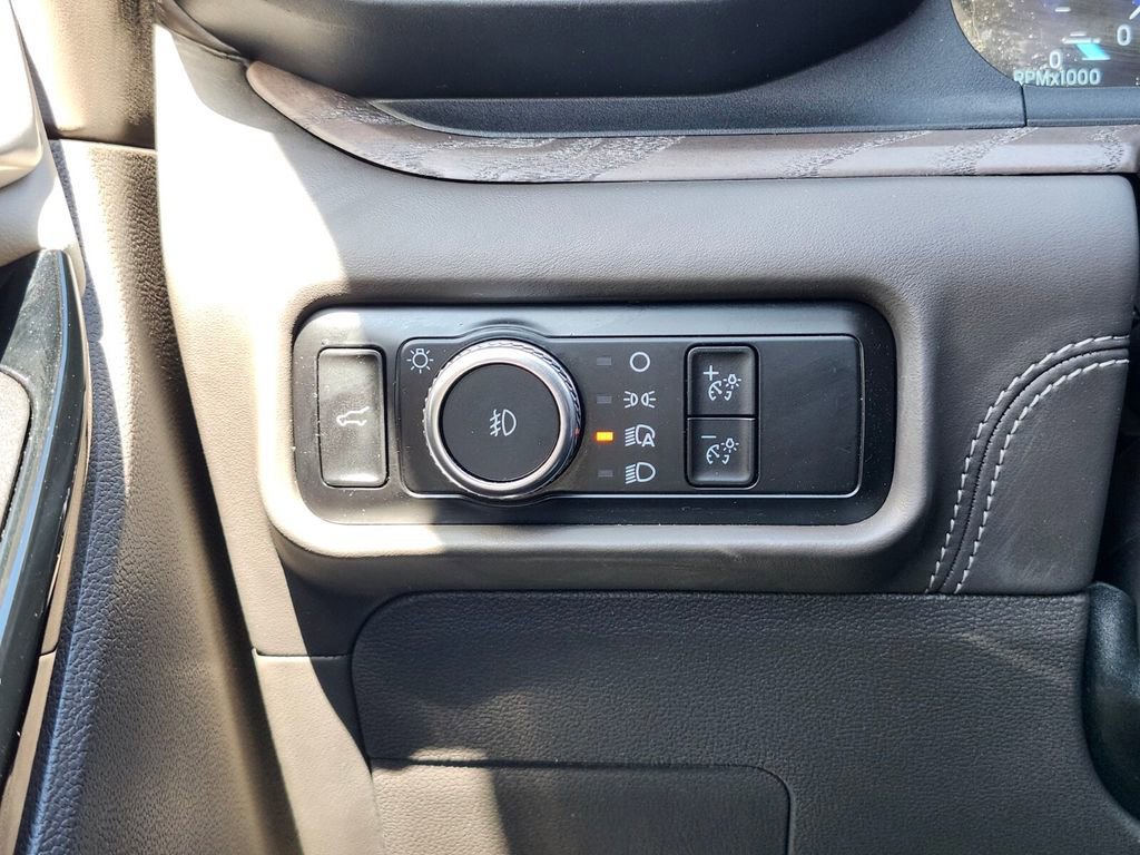 Certified 2022 Ford Explorer Platinum w/ Equipment Group 601A AWD/4WD image 26