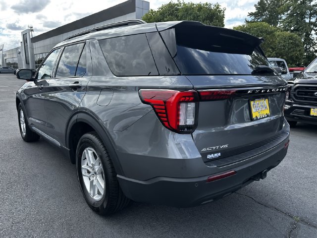 Certified 2025 Ford Explorer Active AWD/4WD image 7