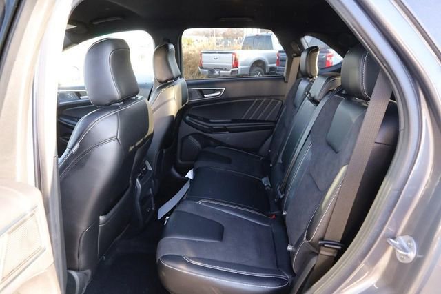 Certified 2022 Ford Edge ST image 11