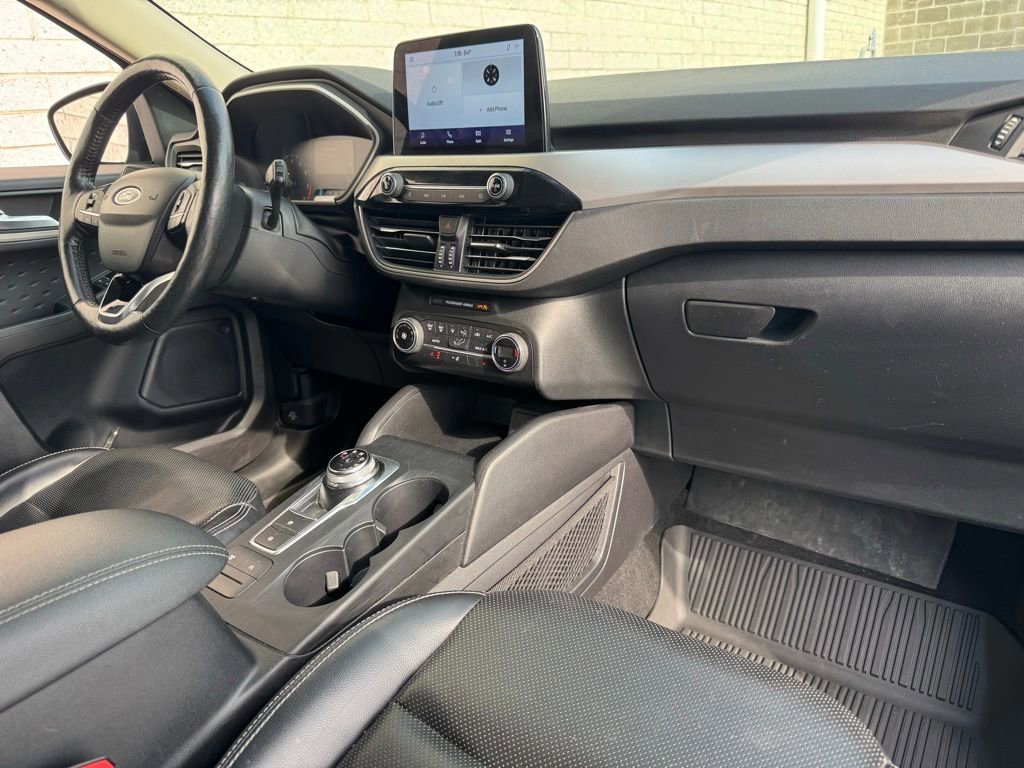 Certified 2020 Ford Escape SEL image 18
