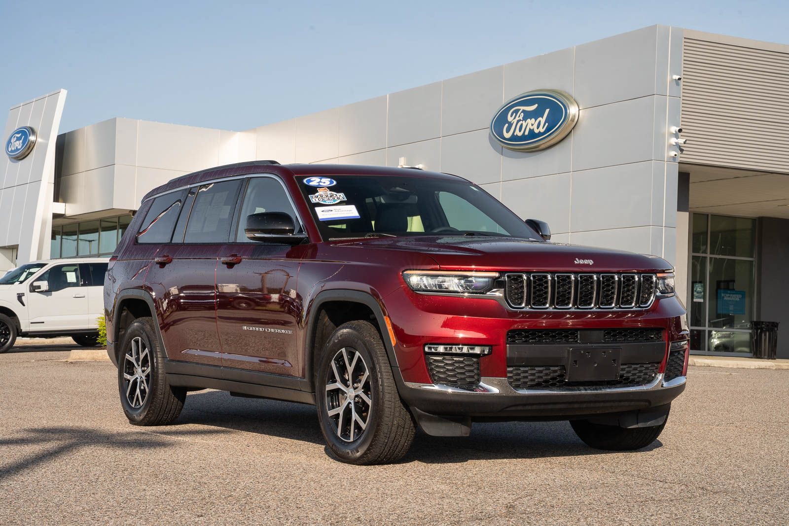 Used 2025 Jeep Grand Cherokee L Limited w/ Trailer Tow Package