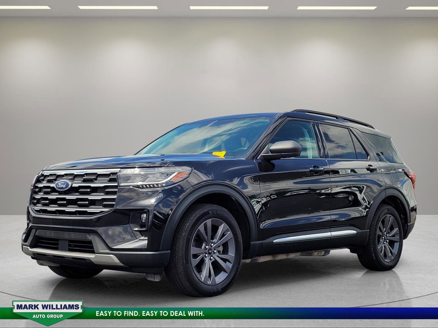Certified 2025 Ford Explorer Active w/ Active Comfort Package AWD/4WD image 8