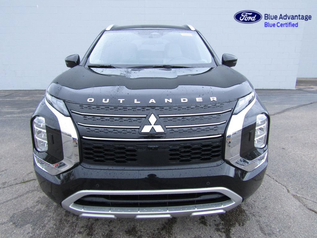 Used 2024 Mitsubishi Outlander SEL AWD/4WD image 3