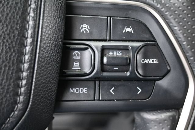 Used 2025 Toyota 4Runner TRD Sport Premium AWD/4WD image 16