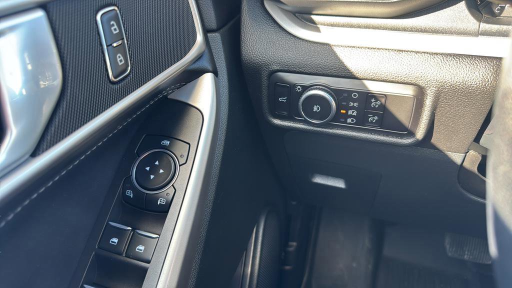 Certified 2023 Ford Explorer XLT w/ Equipment Group 202A image 22