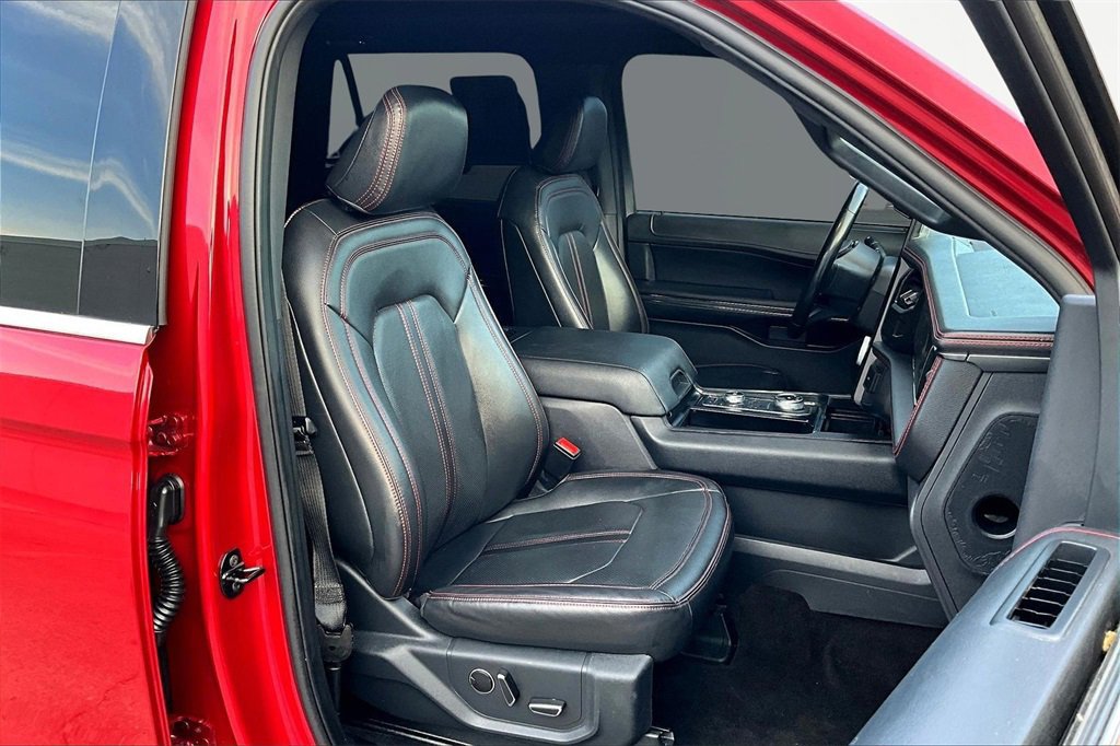 Certified 2022 Ford Expedition Max Limited image 9