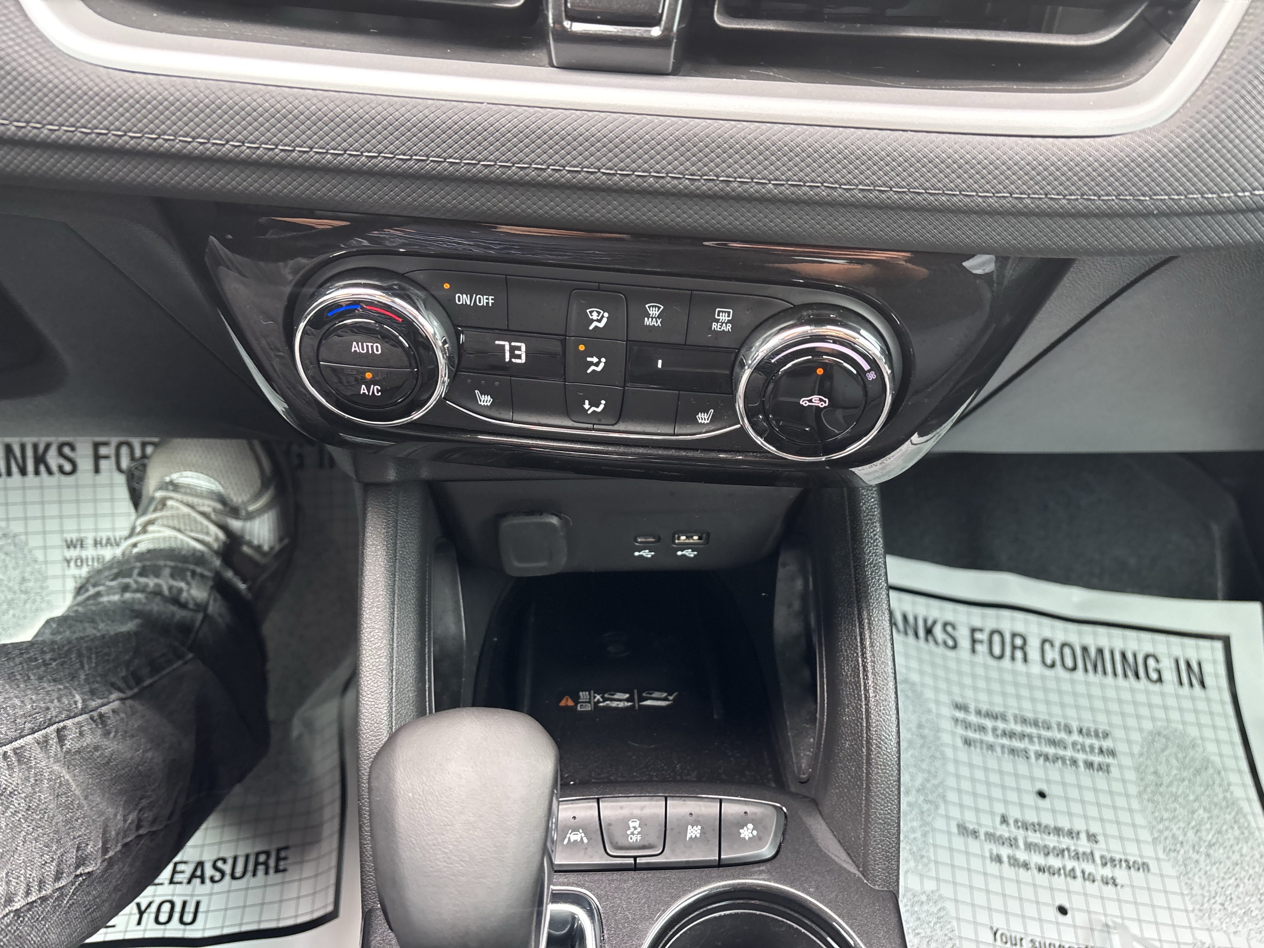 Used 2025 Chevrolet TrailBlazer LT w/ Convenience Package FWD image 35