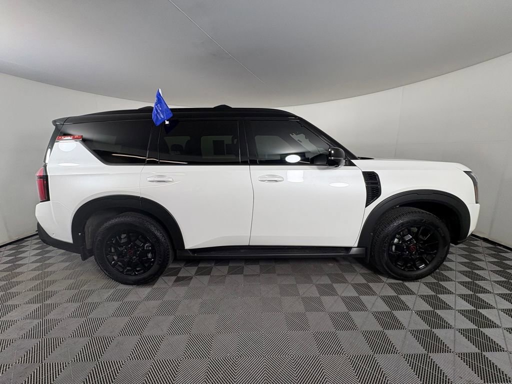 Used 2025 Nissan Armada PRO-4X image 6