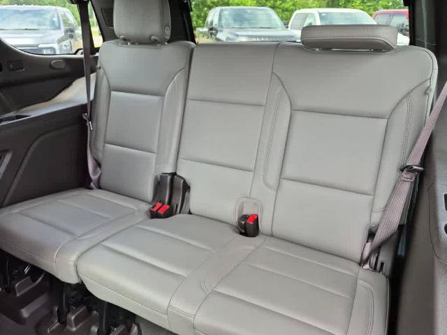 Used 2022 Chevrolet Tahoe LT w/ Luxury Package AWD/4WD image 7