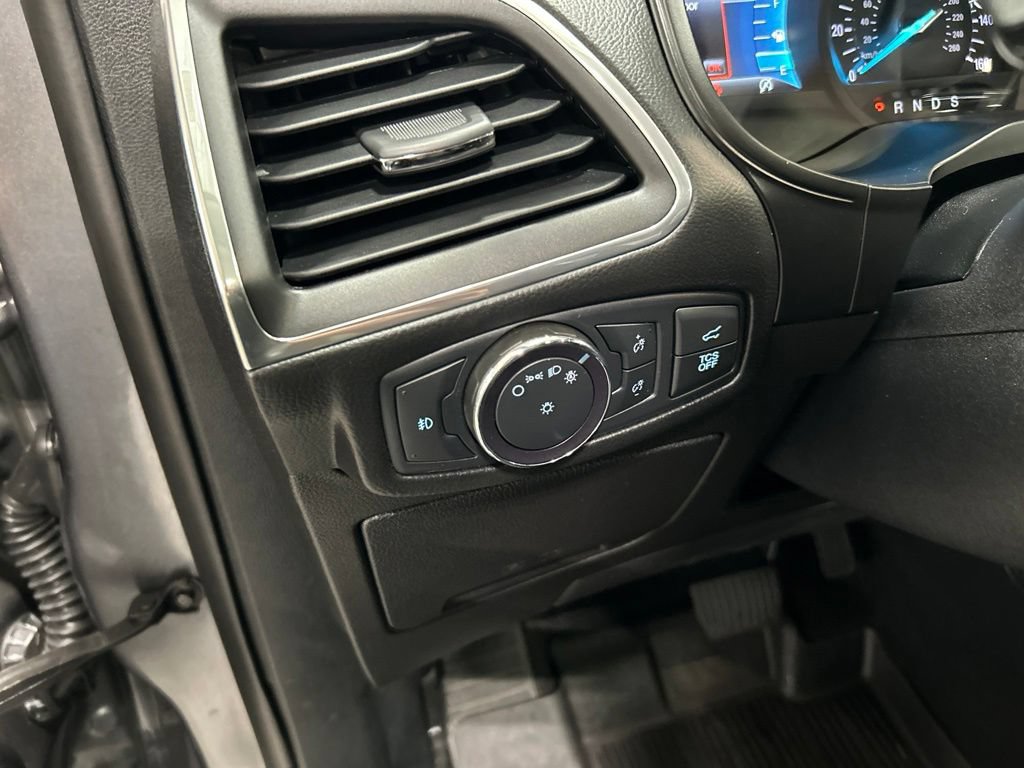 Certified 2022 Ford Edge Titanium w/ Equipment Group 301A AWD/4WD image 14