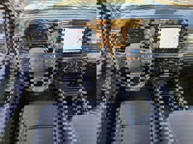 Certified 2024 Ford F250 Lariat w/ Chrome Package image 31
