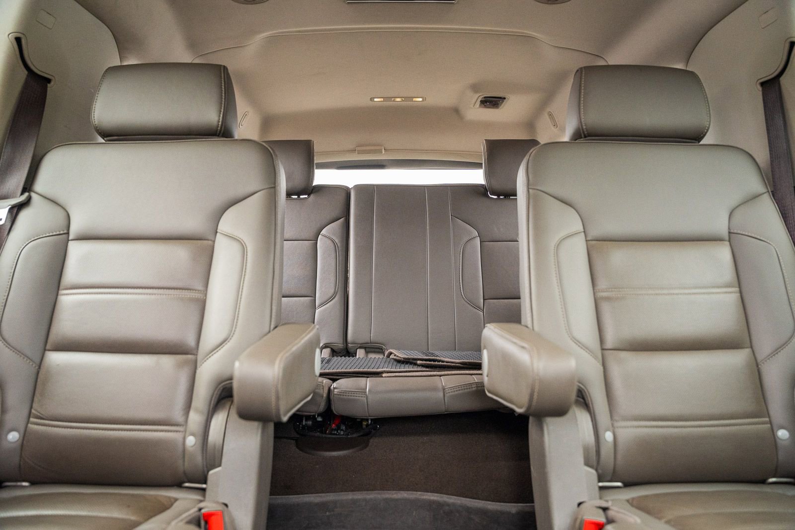 Used 2020 GMC Yukon XL Denali w/ Open Road Package RWD image 17