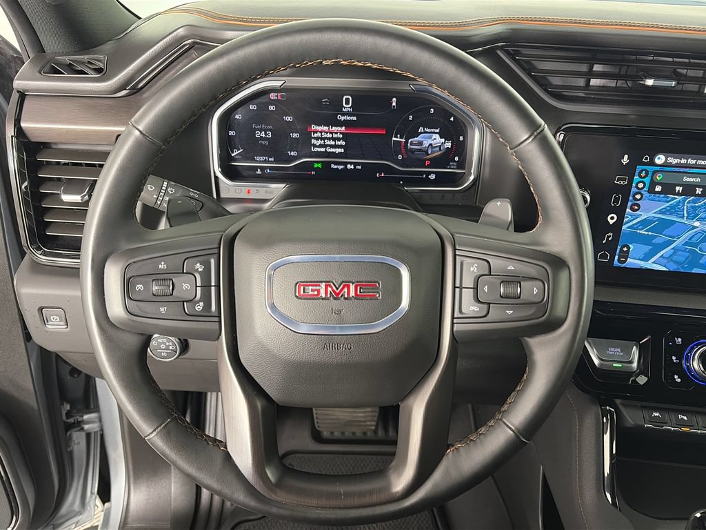 Used 2025 GMC Sierra 1500 AT4 w/ Technology Package AWD/4WD image 16