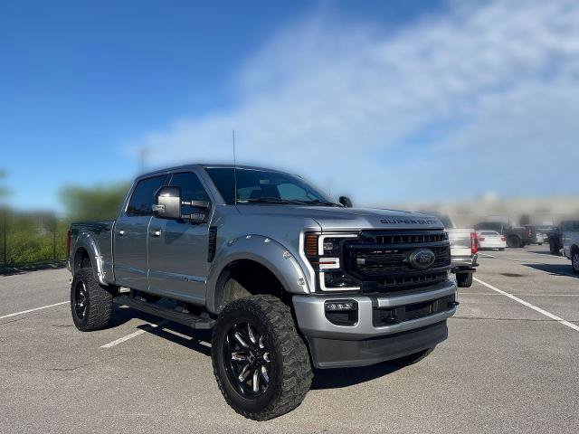 Certified 2022 Ford F250 Lariat w/ Black Appearance Package AWD/4WD image 4