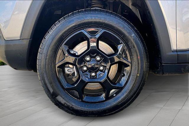 Used 2023 Jeep Compass Trailhawk AWD/4WD image 9