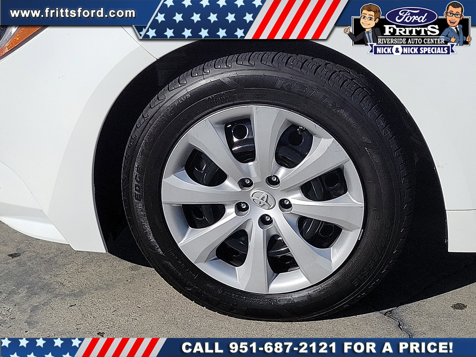 Used 2023 Toyota Corolla LE w/ Carpet Mat Package (TMS) image 19