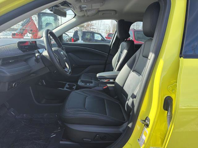 Certified 2025 Ford Mustang Mach-E Premium image 16