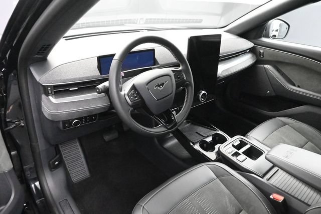 Certified 2025 Ford Mustang Mach-E GT AWD/4WD image 9
