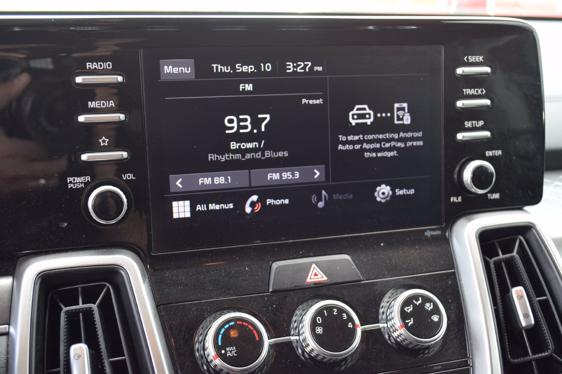 Used 2021 Kia Sorento LX FWD image 13