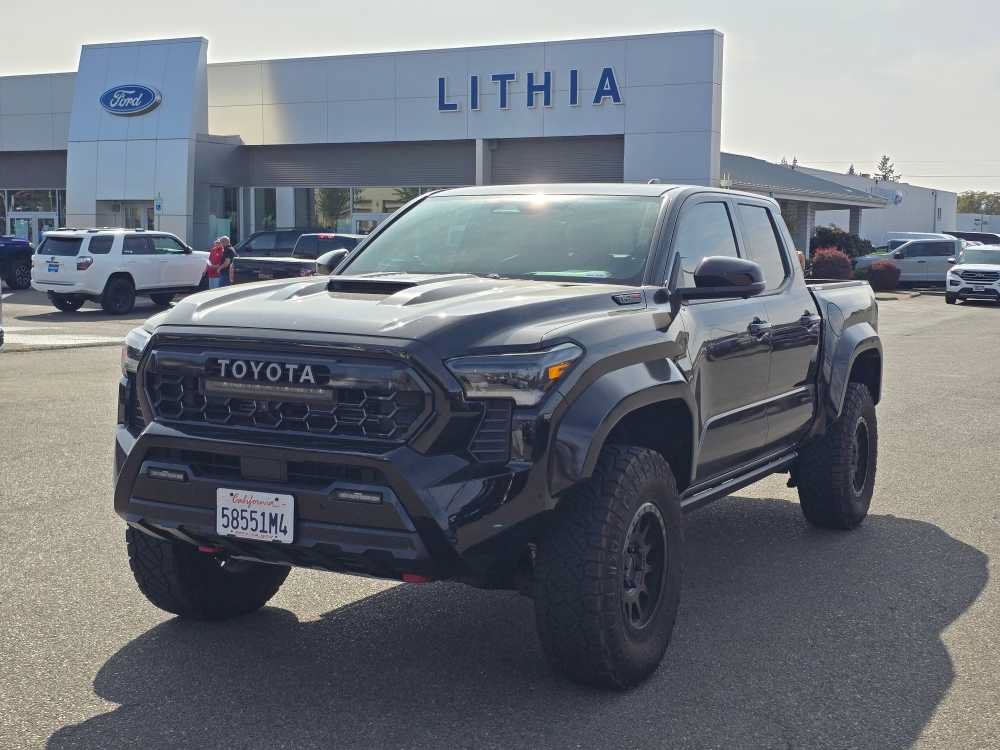 Used 2025 Toyota Tacoma TRD Pro AWD/4WD image 15