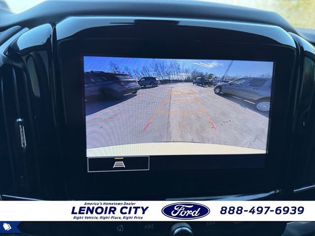 Used 2023 Chevrolet Traverse LT image 24