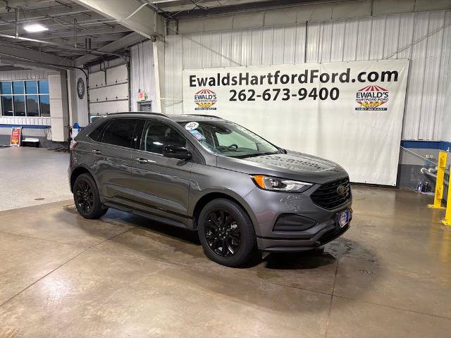 Certified 2024 Ford Edge SE w/ Black Appearance Package AWD/4WD image 2