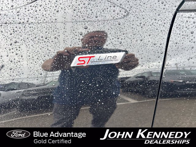 Certified 2023 Ford Escape ST-Line w/ Tech Pack #1 FWD image 3