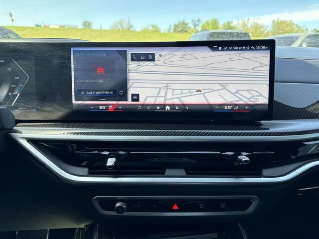 Used 2024 BMW X7 M60i w/ Executive Package image 25