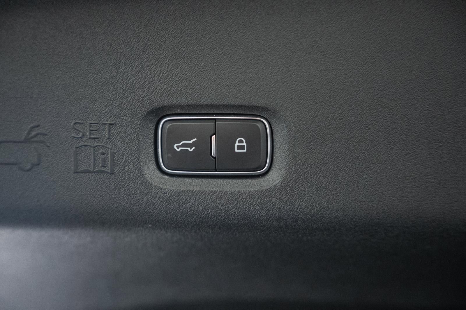 Certified 2025 Ford Expedition Max Platinum image 18