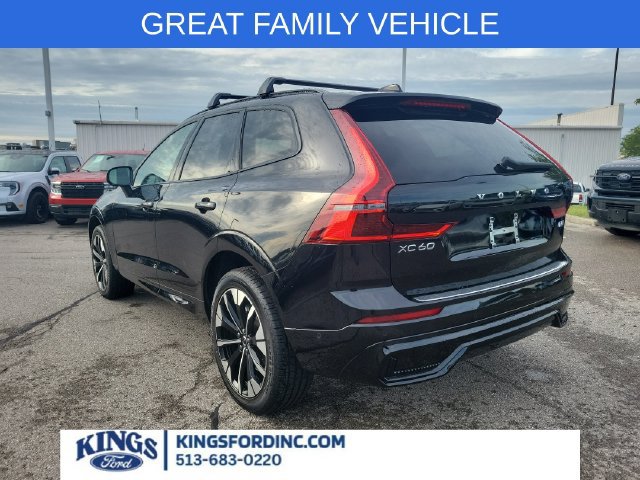 Used 2026 Volvo XC60 B5 Plus w/ Protection Package Premier AWD/4WD image 3