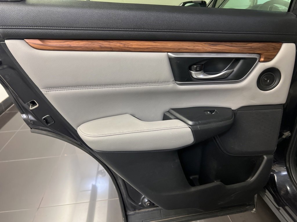 Used 2017 Honda CR-V Touring image 31