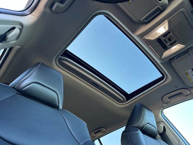 Used 2023 Toyota RAV4 XLE Premium image 16