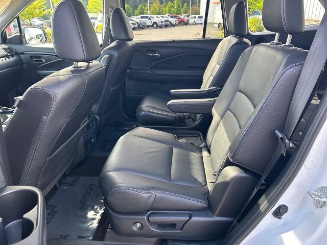 Used 2022 Honda Pilot Touring image 9