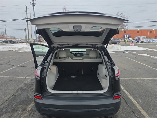 Used 2020 Jeep Cherokee Latitude Plus w/ Comfort/Convenience Group image 23