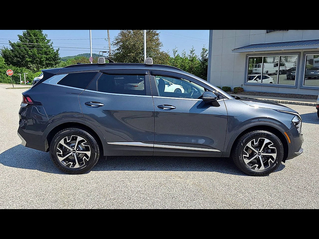Used 2023 Kia Sportage EX w/ EX Premium Package AWD/4WD image 9