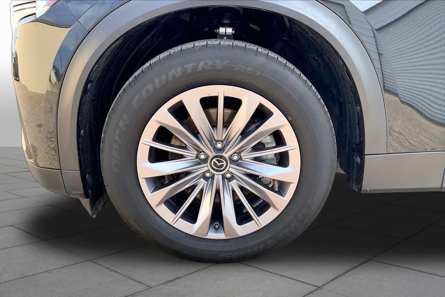 Used 2025 MAZDA CX-90 3.3 Turbo w/ Select Package AWD/4WD image 11