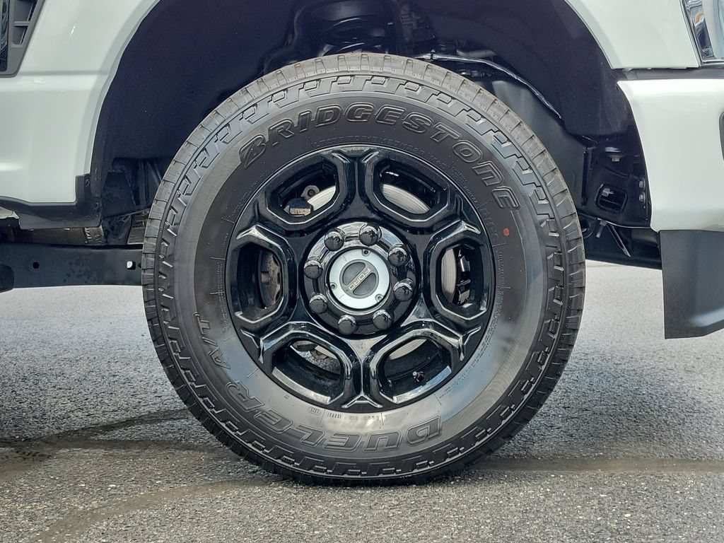 Certified 2025 Ford F350 XL w/ STX Appearance Package AWD/4WD image 9