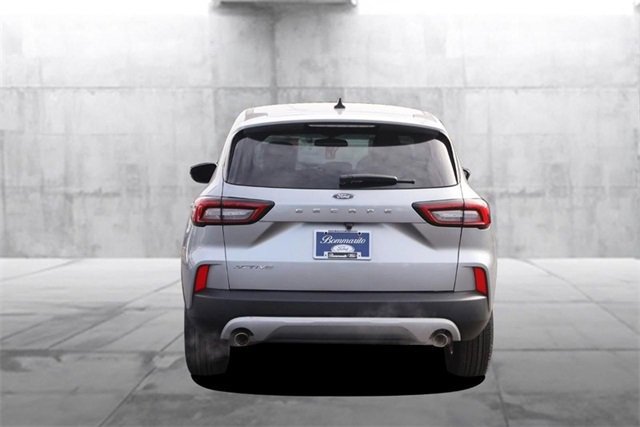 Certified 2024 Ford Escape Active w/ Cold Weather Package image 5