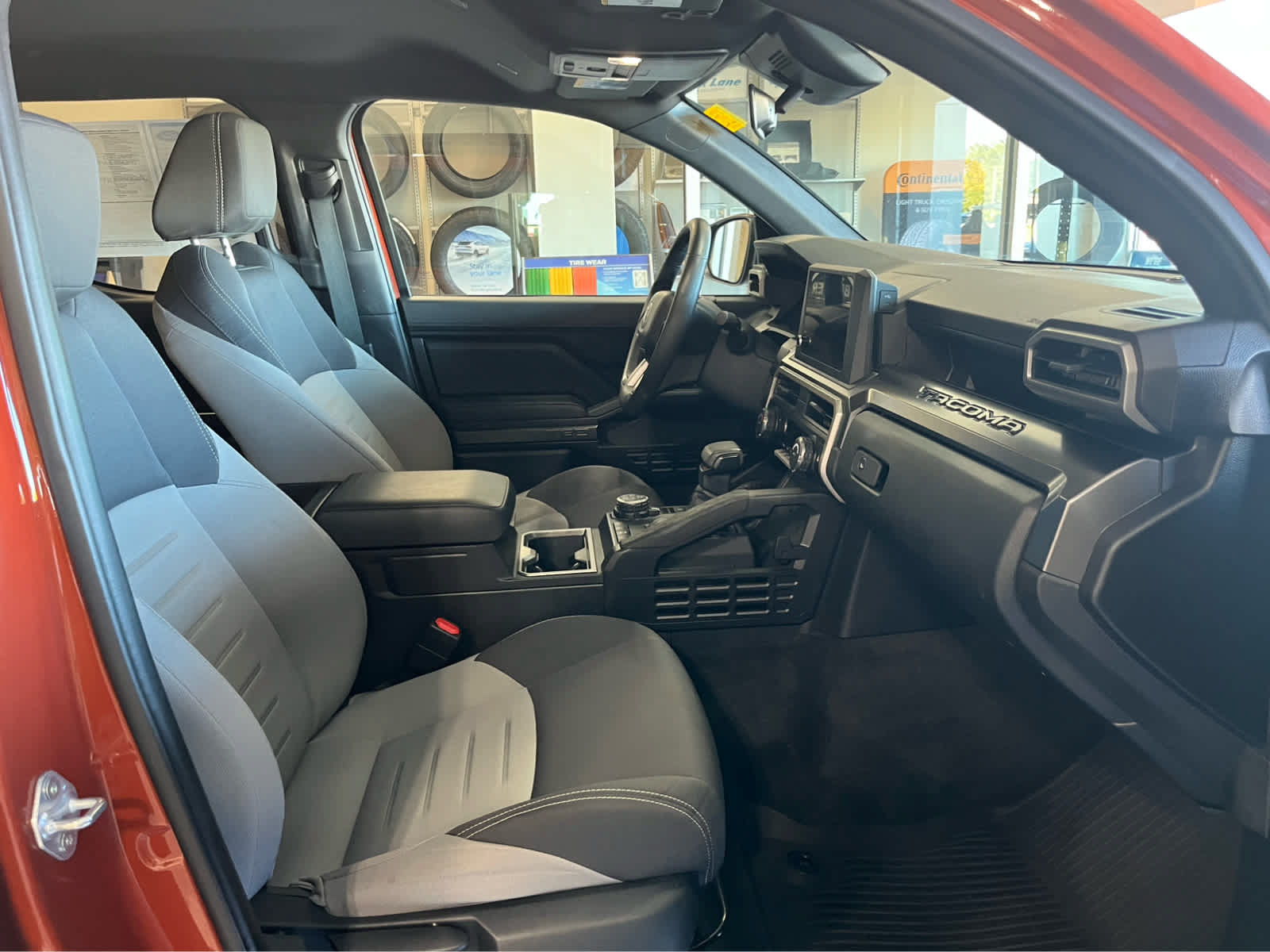 Used 2025 Toyota Tacoma TRD Off-Road AWD/4WD image 43