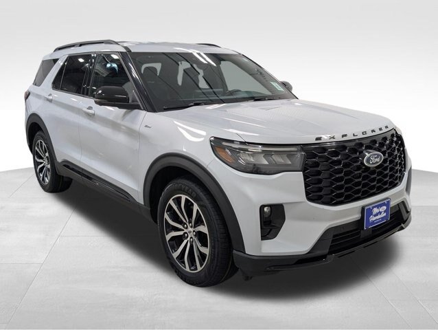 Certified 2026 Ford Explorer ST-Line AWD/4WD image 17