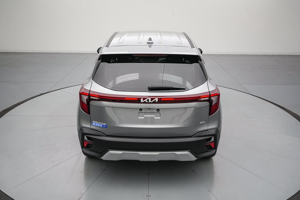 Used 2026 Kia Seltos LX AWD/4WD image 5